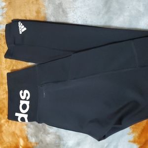 Adidas leggings with side pocket
